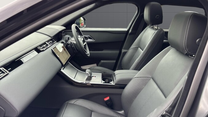 Land Rover Range Rover Velar 2.0 D200 MHEV Belgravia Edition 5dr Auto Diesel Estate - Image 3